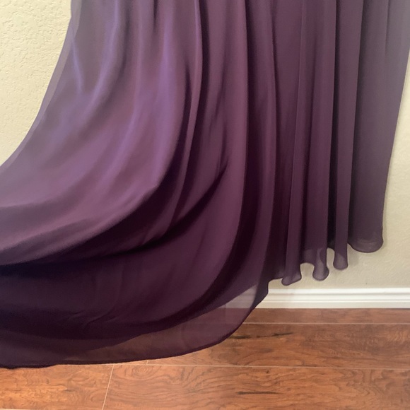 Dress - Picture 5 of 6